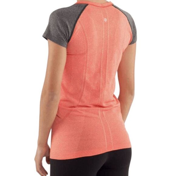LULULEMON ATHLETICA Swiftly Tech Short Sleeve Size 4 - Picture 2 of 4